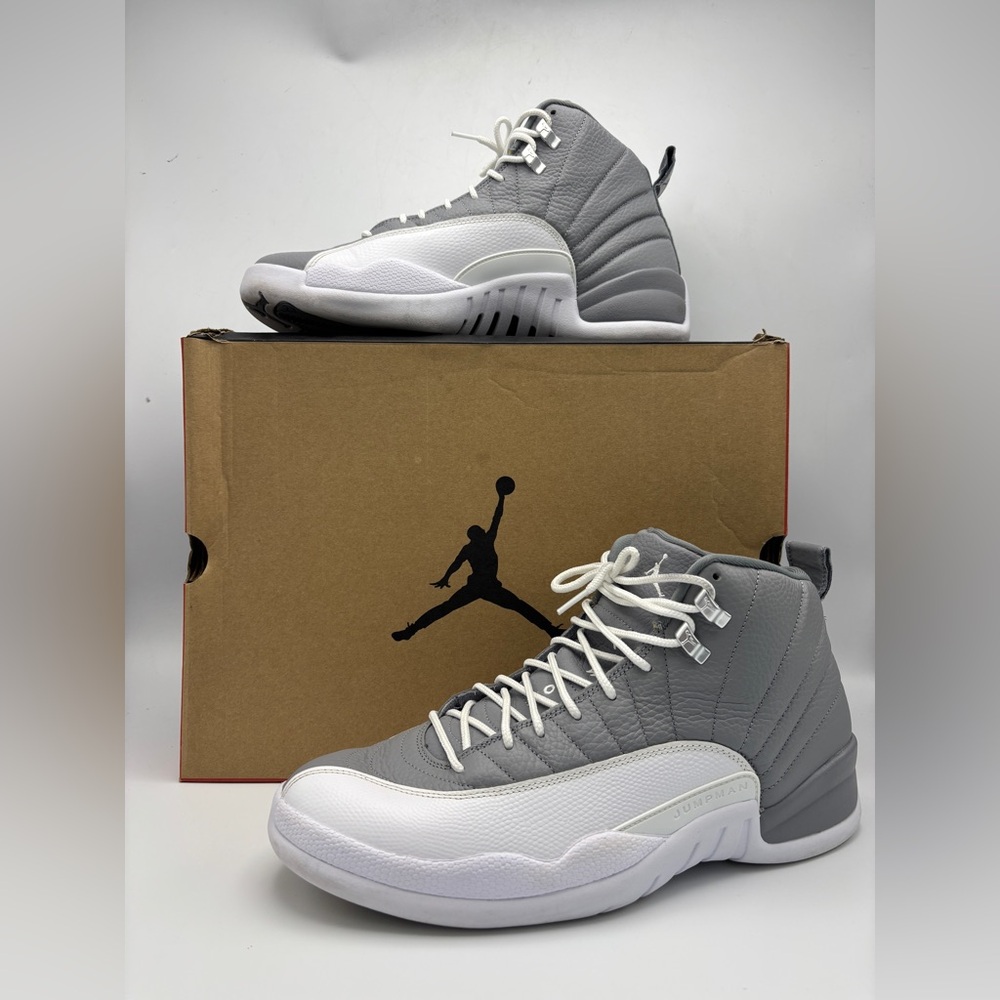 Air Jordan 12 Retro ‘Stealth’